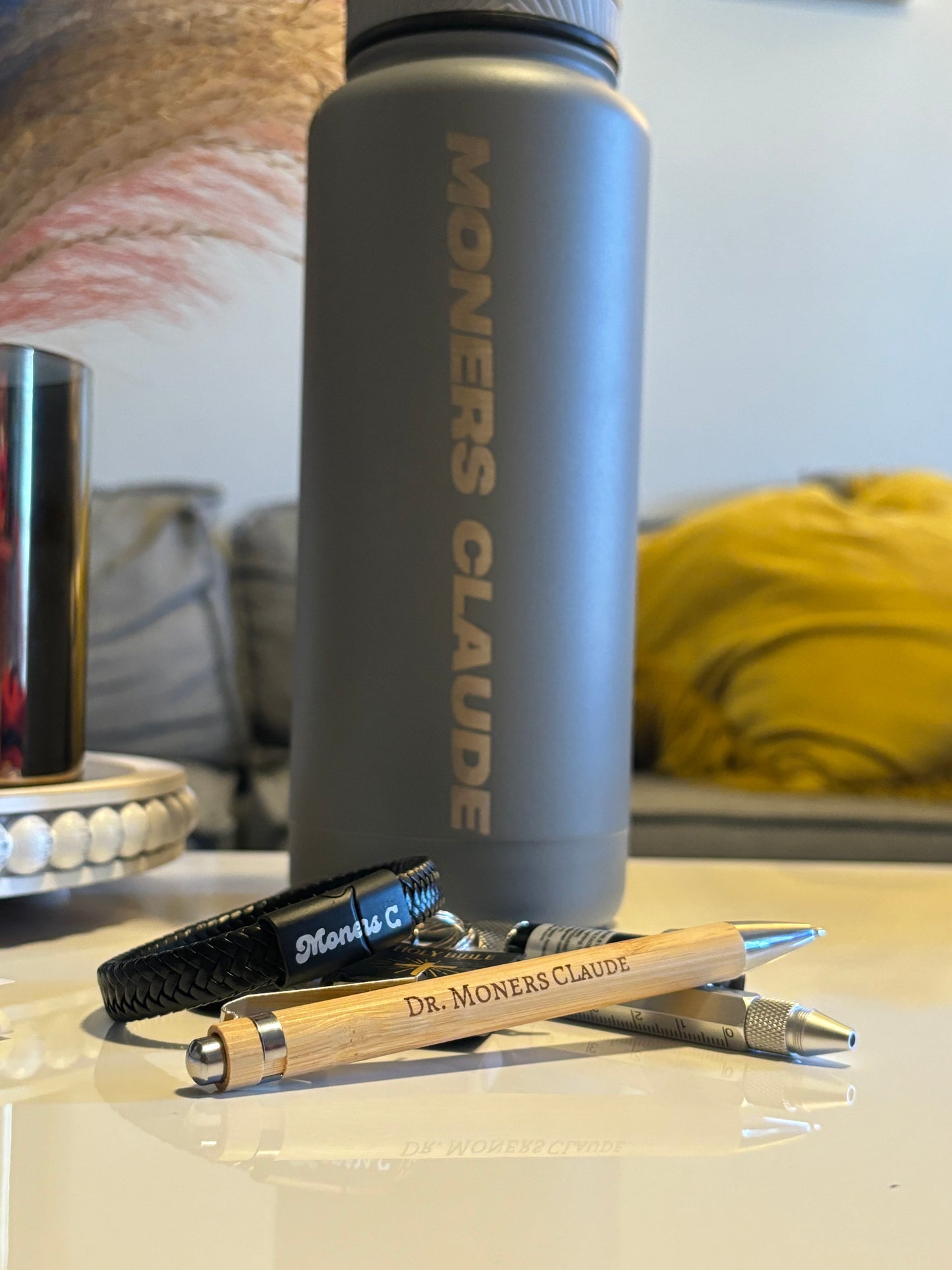 Gifts basket for men