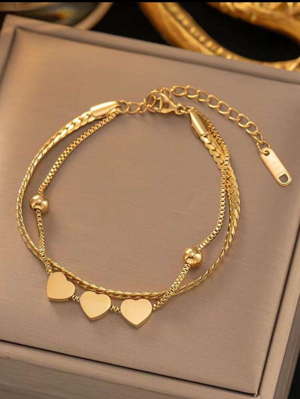 Personalized bracelets with 3 hearts Golden